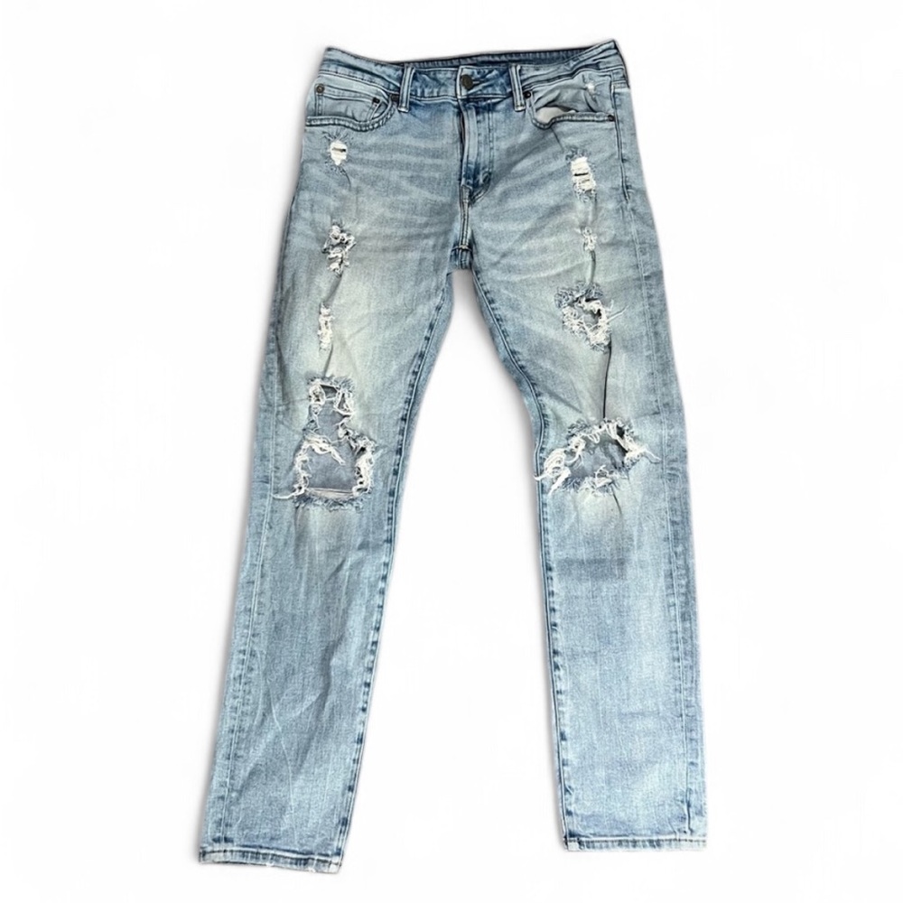 American Eagle Distressed Light Wash Slim Straight Jeans 33x32